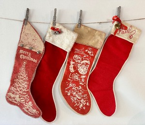 lot 224 image: Vintage Christmas Stockings - QTY 4