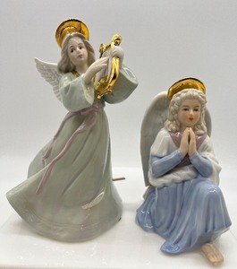lot 458 image: Vintage ENESCO Angel Music Box and Figurine by Paul L. Connolly