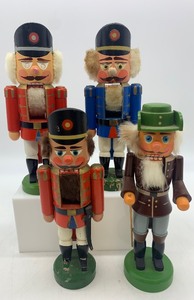 lot 352 image: Vintage GERMAN Nutcrackers - QTY 4