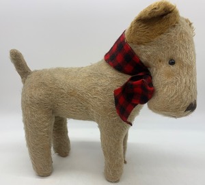 lot 425 image: Antique Stuffed Plush FOX TERRIER Mohair Dog