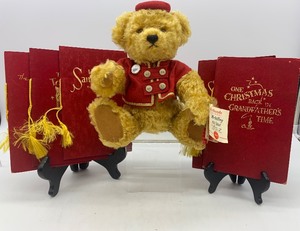 lot 427 image: Vintage HERMANN Mohair Bell Hop Teddy Bear LE, with Felt Covered Christmas Books