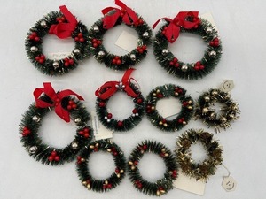 lot 440 image: Vintage Czechoslovakian Mini Wreaths with the Original Tags - QTY 10