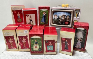 lot 543 image: HALLMARK Keepsakes I LOVE LUCY Ornament Bundle with Lunchbox