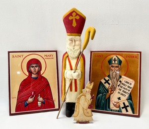 lot 491 image: Assorted Wooden Orthodox Art including SIGNED VINTAGE Beaver Creek Woodworking St. Nicholas