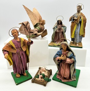 lot 562 image: Pair of VINTAGE ITALIAN Cartapesta Paper Mache Nativity Sets