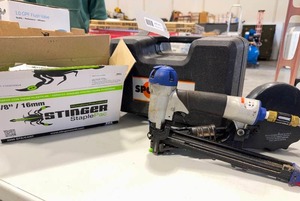 lot 107 image: Pneumatic Cap Stapler & Staple Refills