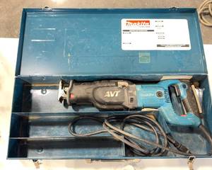 lot 114 image: Makita Reciprocating Saw