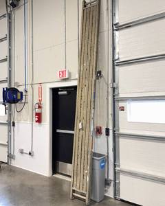 lot 31 image: Titan Aluminum Scaffolding Plank