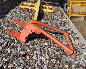 lot 17 image: Boomlift Swivel Bracket