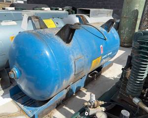 lot 42 image: 60 Gallon Auxillary Air Tank