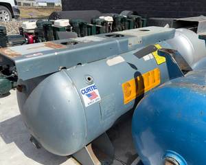 lot 43 image: 60 Gallon Auxiliary Air Tank