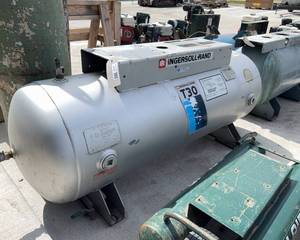 lot 41 image: 60 Gallon Auxillary Air Tank