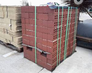 lot 45 image: Pallet of Brick Granite Red