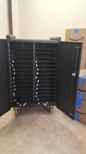 EARTHWALK- Mobile computer  pre-wired charging cart solution,