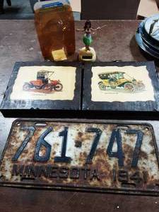 1941 License Plate, 2-Old Car Wall Plaques, Solar Dashboard Hula Girl