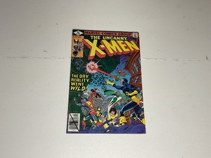 lot 3 image: The Uncanny X-MEN Comic.