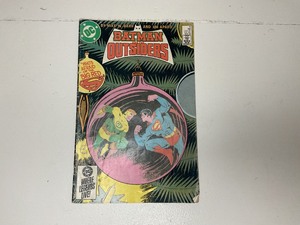 lot 11 image: BATMAN and the OUTSIDERS DC Comic Book.