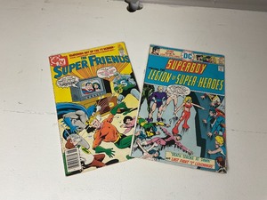lot 31 image: 2 DC Comic Books