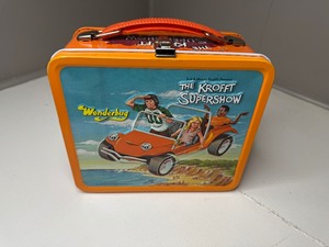 lot 131 image: 1976 Vintage The Krofft Supershow Lunchbox - No Thermos