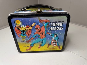 lot 147 image: 1976 Vintage Super Heroes Metal Lunchbox - No Thermos