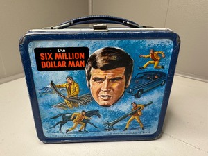 lot 148 image: 1974 Vintage The Six Million Dollar Man Metal Lunchbox - No Thermos