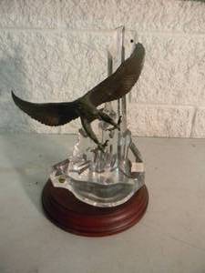 lot 5 image: VINTAGE CRAFTED IN MALAYSIA BRASS EAGLE ON GERMAN BLEIXRISTALL LEAD CRYSTAL OVER 24% PbO WBASE - CUSTOM PIECE - GREAT PIECE - APPROX 9 WIDE 13 HIGH - SEE PICTURES