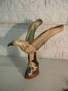 lot 6 image: VINTAGE HAND CARVED EAGLE WFISH - FANTASTIC PIECE - RARE - APPROX 9 WIDE 19 TALL - SEE PICTURES
