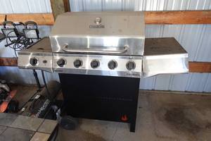 lot 234 image: Char-Broil Stainless Steel Propane Grill