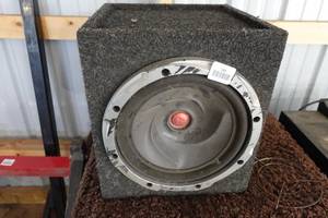 lot 284 image: Kenwood 12 Car Audio Subwoofer in Sealed Box