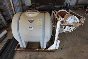 lot 175 image: 125 Gallon Skid Sprayer