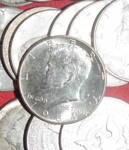 lot 384 image: Lot of (16) Kennedy Half Dollar 90% Silver  Circulated