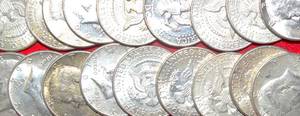 lot 386 image: Lot of (18) Kennedy Half Dollar 90% Silver  Circulated