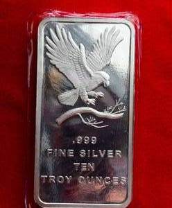 lot 399 image: Lot of (1) Ten oz. Silver Bar Eagle Landing Design Silver Towne .999 Fine