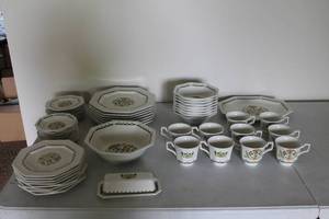 lot 24 image: Johnson Bros Greenfield Dinnerware Set - 48 Piece