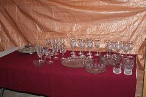 lot 26 image: Vintage Crystal Glassware and Serving Set