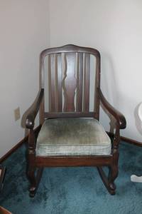 lot 39 image: Vintage Wooden Rocking Chair with Upholstered Seat
