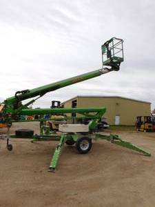 lot 3 image: 2002 Nifty TM50 Towable Boom Lift
