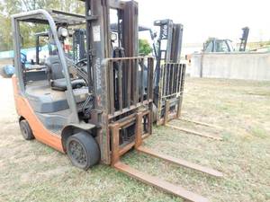 lot 12 image: 2014 Toyota 8FGCU25 LP Forklift