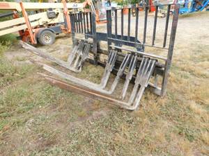 lot 43 image: 2018 Long Reach Forklift Carriage  Double Side Shifter Attachment