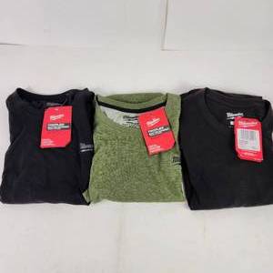 Lot Of Three New Milwaukee T-Shirts Black And Green Short Sleeve And  Black Long Sleeve Size 2XL Some Fading See Pictures