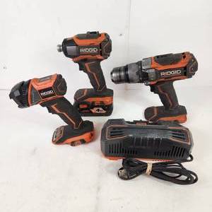 Ridgid Tools Hammer Drill R8611503 Impact Driver R86035 Light Battery And Charger