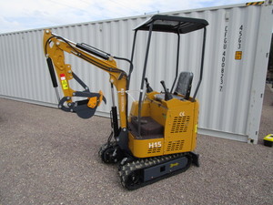 lot 15 image: AGT Industrial H15 Mini Excavator