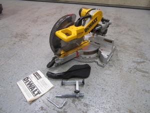 DeWalt Compound Miter Saw