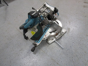Makita Compound Miter Saw