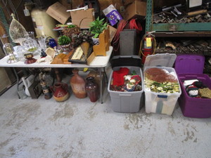 Large Lot of Home Decor & Holiday Decorations