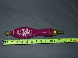 lot 8 image: Leinies Berry Weiss Beer Tap Handle