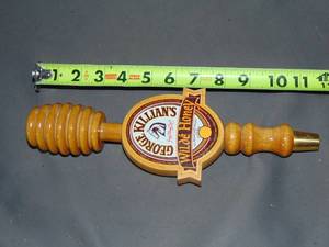 lot 38 image: George killians Wilde Honey Beer Tap Handle