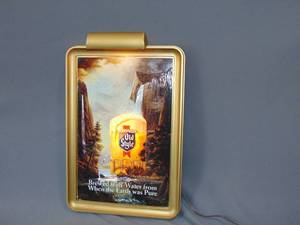 lot 43 image: Heilemans Old Style Beer Light Up Sign