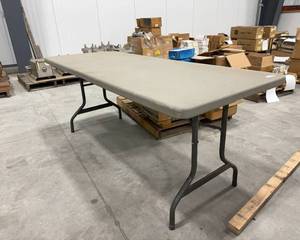 lot 420 image: 6 Ft Folding Table