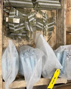 lot 295 image: Four Bags of Springs